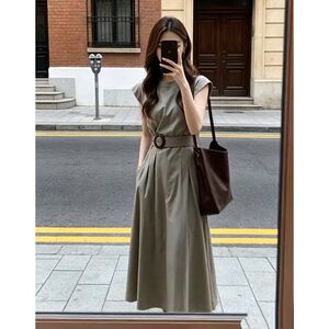 法式气质灰色短袖连衣裙子女夏季2026新款高级感收腰显瘦a字长裙