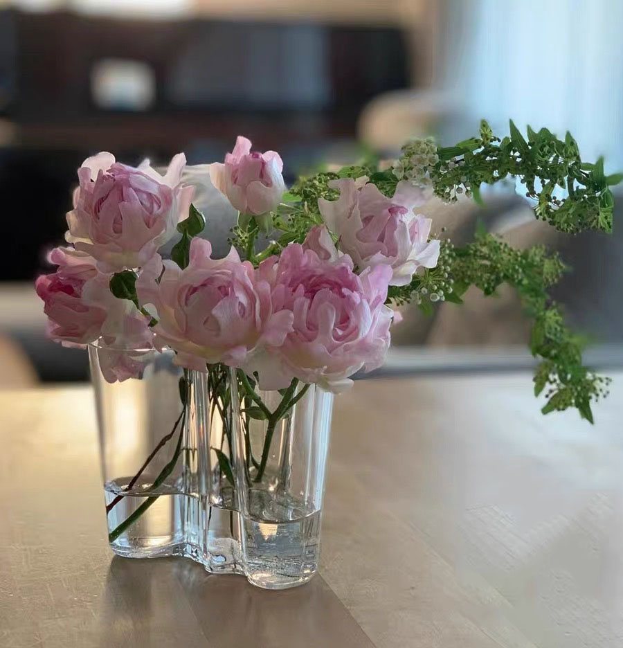 芬兰湖泊手工吹制北欧玻璃花瓶