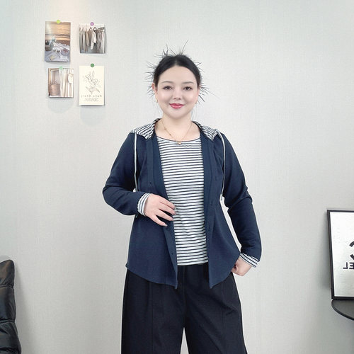 大码女装假两件条纹拼接外套上衣