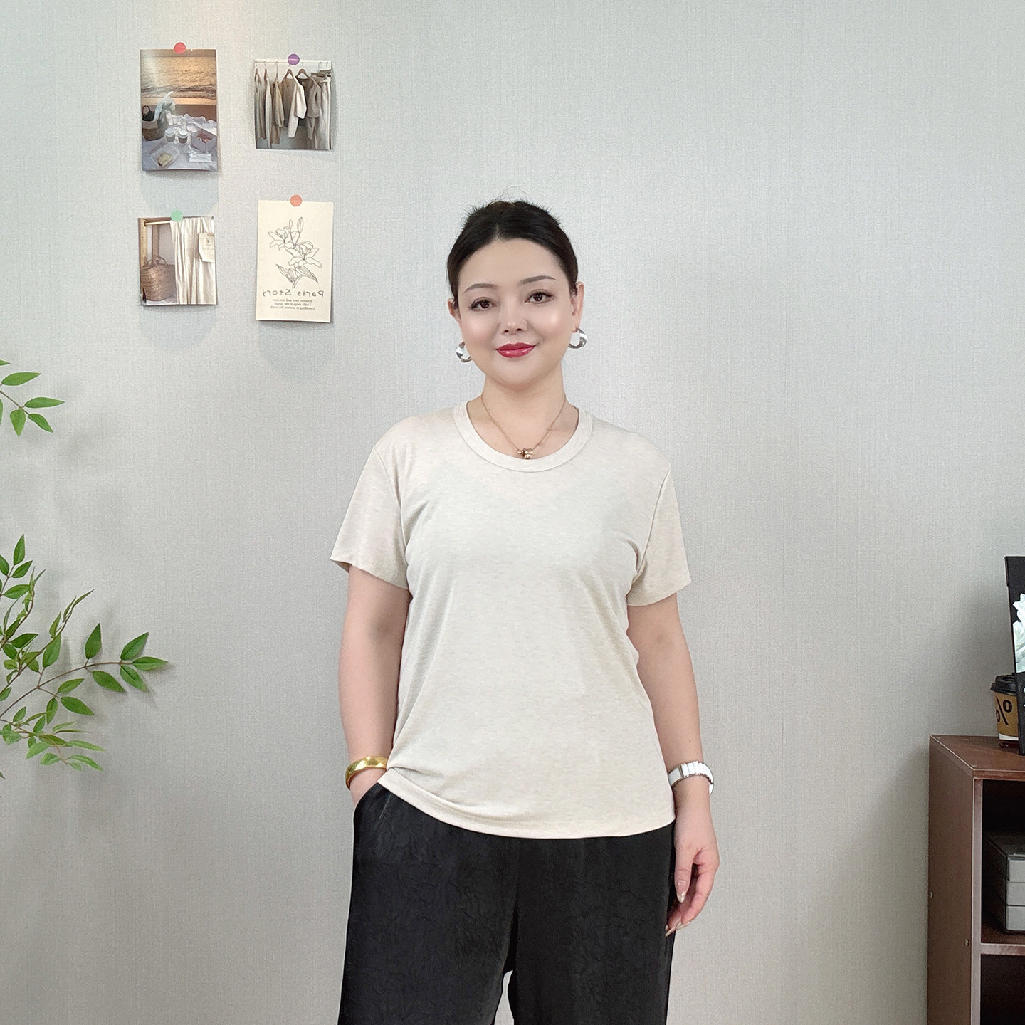 大码夏薄款天丝莱赛尔面膜T恤女图片