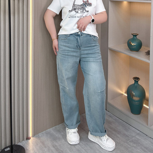 春夏秋宽松显瘦直筒弯刀牛仔裤女