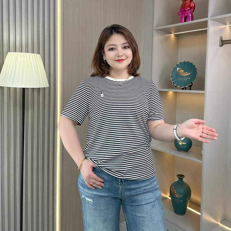 大码女装条纹刺绣短袖T恤针织衫