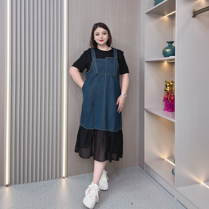 大码牛仔假两件拼接荷叶边连衣裙女2023早秋新款胖mm复古休闲裙子