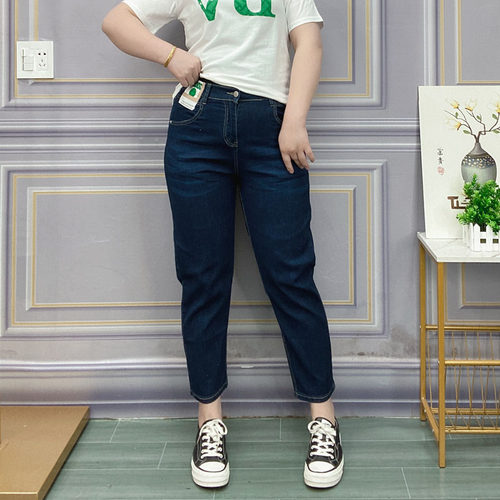 大码胖mm新款胖mm小直筒牛仔裤女