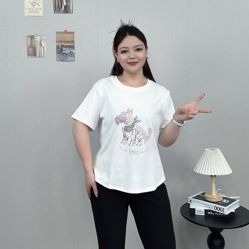 大码卡通印花短袖T恤女正肩上衣