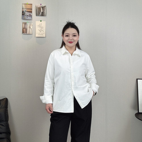 大码女秋装白色翻领长袖加绒衬衫