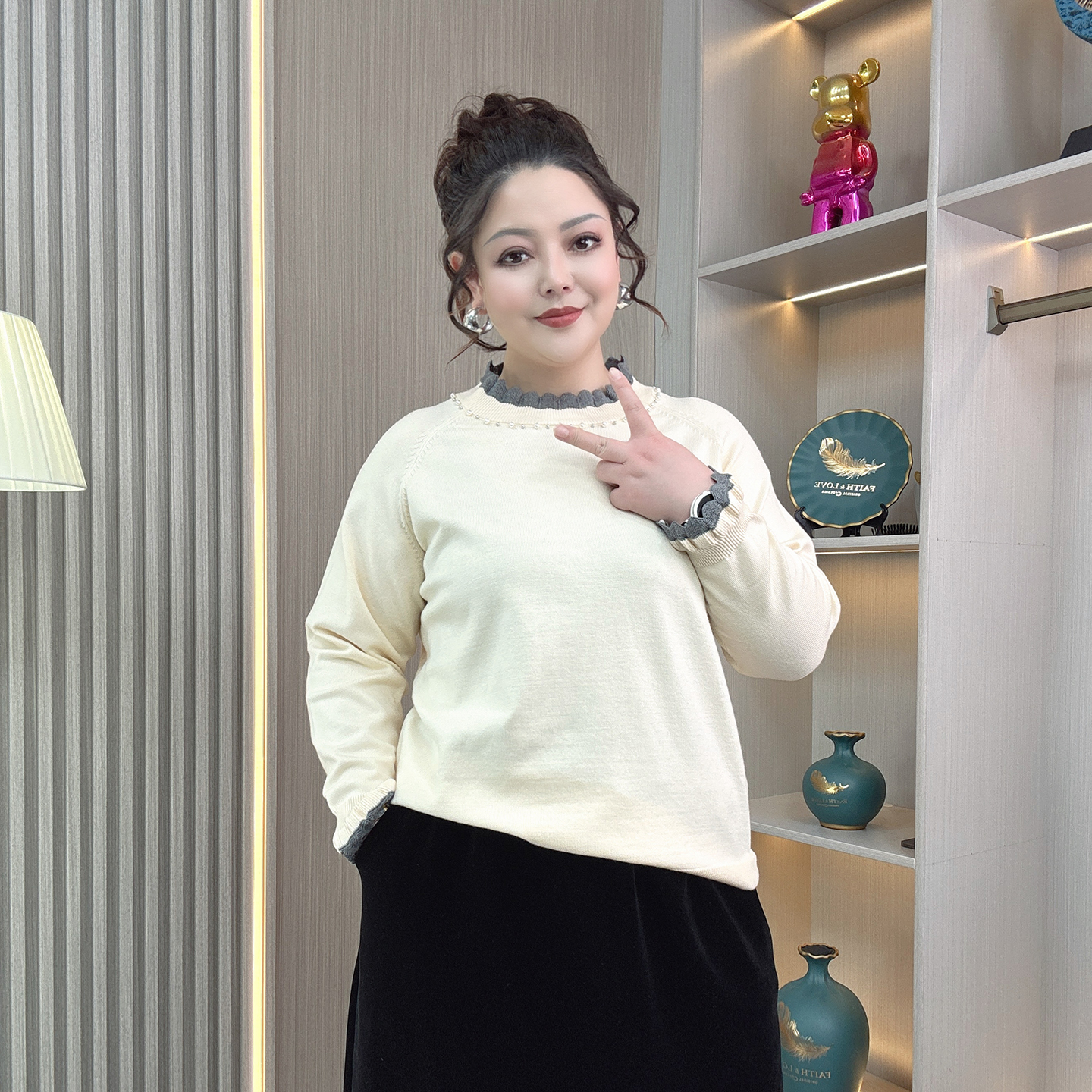 大码钉珠花边半高领针织打底衫秋冬新款2025年宽松韩版毛衣内搭女