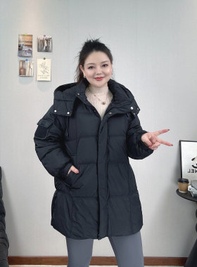 冬装保暖连帽羽绒服女大码白鸭绒