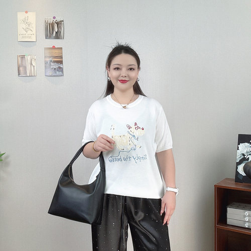 刺绣冰丝短袖T恤女夏季大码上衣