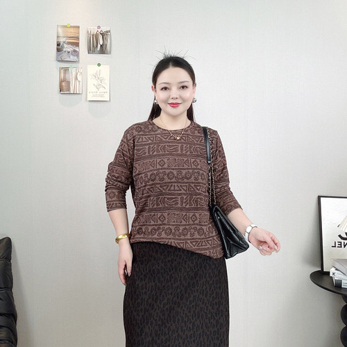 几何印花长袖T恤女大码软糯上衣