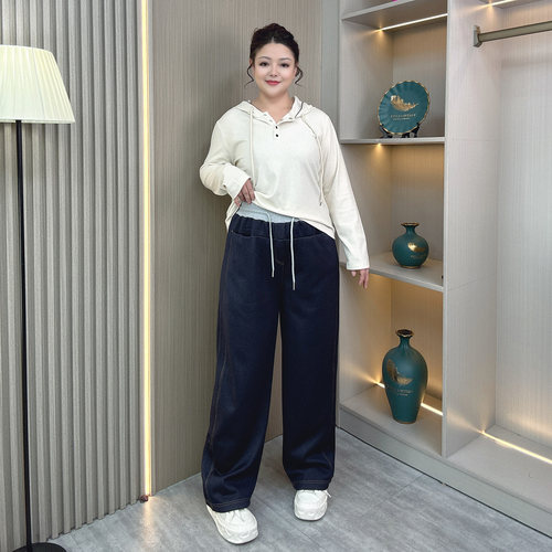 大码胖mm秋季加绒加厚直筒牛仔裤