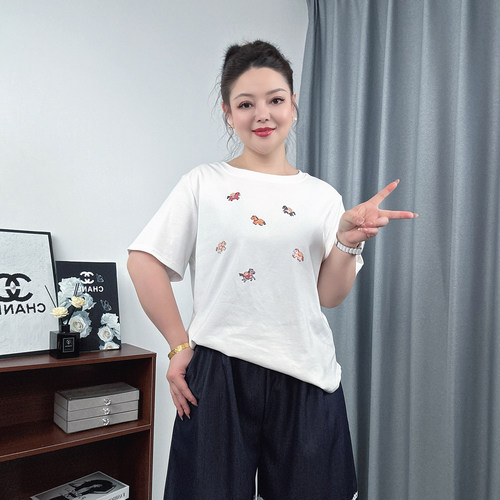 短袖T恤女大码印花时尚减龄上衣