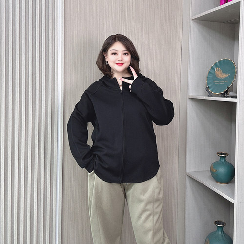 2024秋季大码运动开衫外套女显瘦