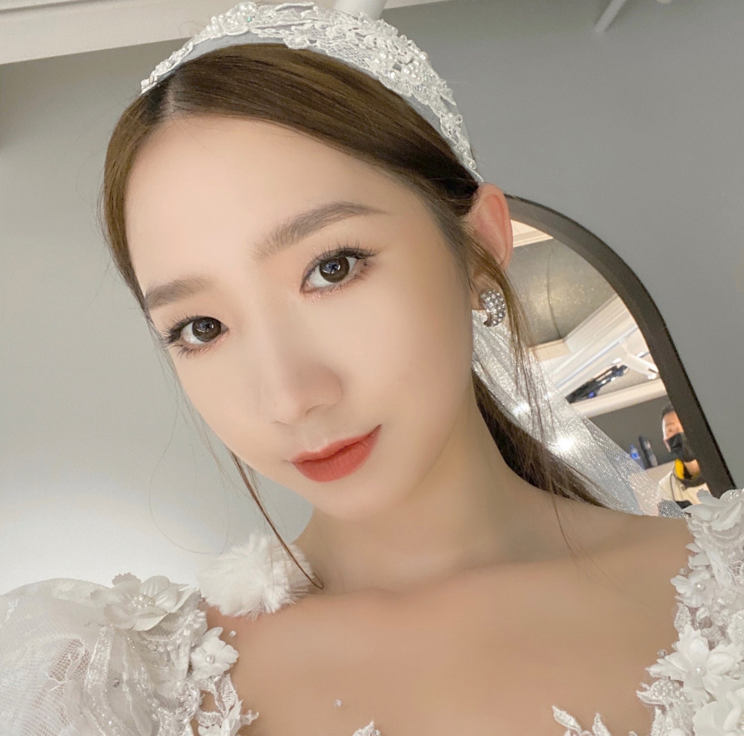 孟美岐同款蕾丝珍珠发箍韩国进口精致宽边头箍日韩女神走秀发卡
