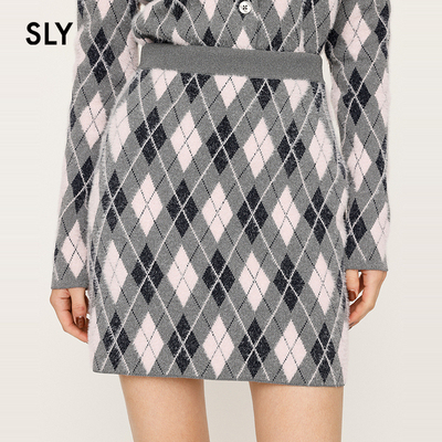 SLY 2025冬季新品复古英伦风高腰菱格纹针织半身裙030IAY71-1691