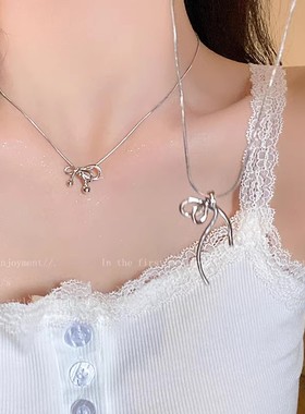 「狙击蝴蝶」简约精致银色丝带蝴蝶结项链精致轻奢高级感锁骨链