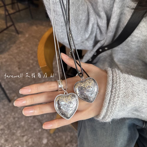 店主强推～复古做旧爱心雕花项链韩系ins风长款项链百搭不挑人