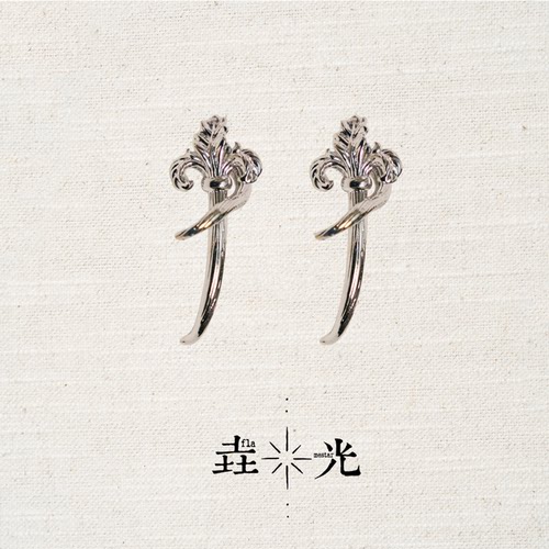 垚光鸢尾虹羽两戴耳环复古百搭