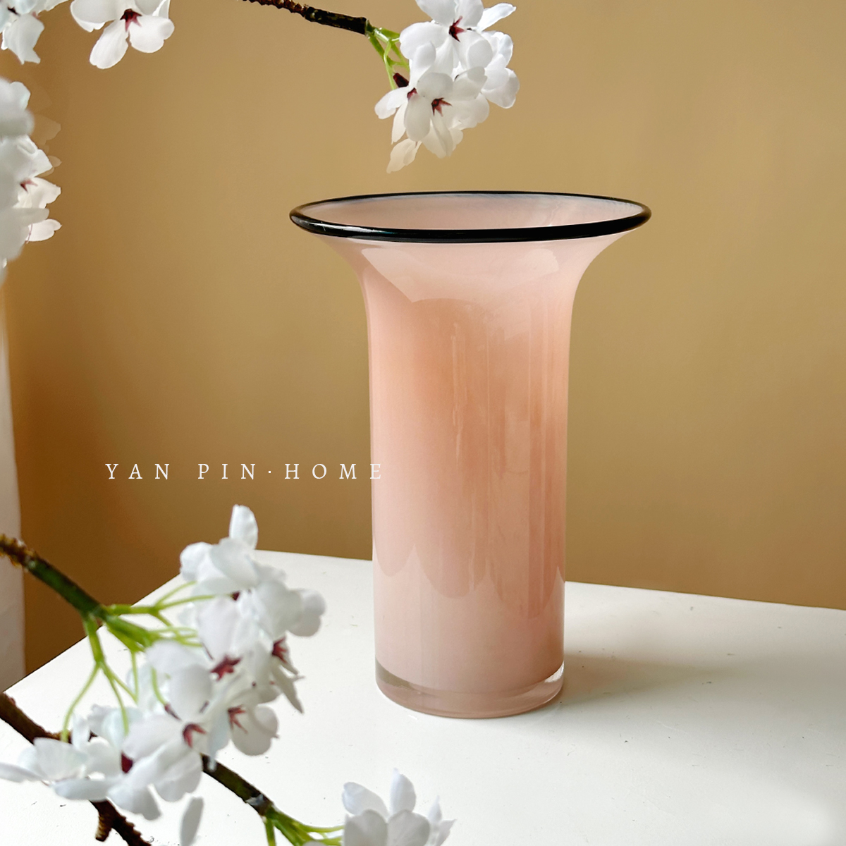 颜品中古客厅琉璃花瓶