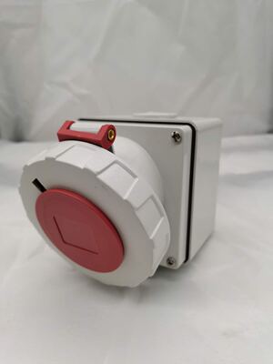 三相明装防水插座MAJNIKLS