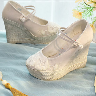 厚底增高刺绣旗袍婚服布鞋 11厘米坡跟配汉服 古装 女式 古风高跟鞋