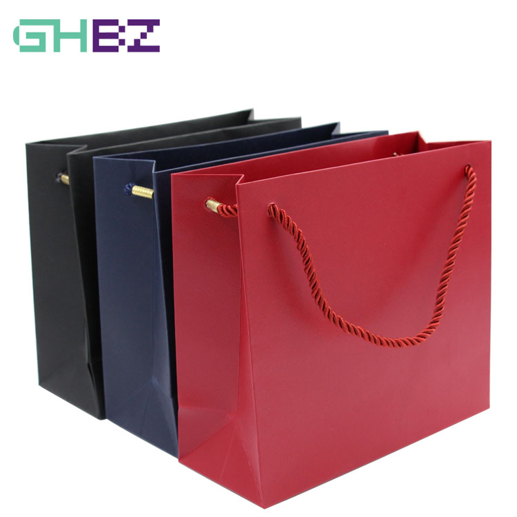 黑色白色珠宝手提袋包装袋定做包装定制纸袋礼服大纸做印刷礼品袋