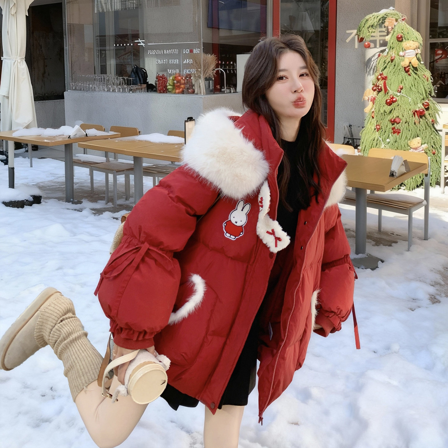 大毛领连帽红色羽绒服女冬超火好看高级小众漂亮加厚面包服短外套,女装羽绒服,2D152