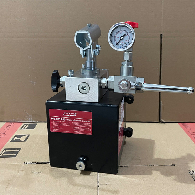 PMAL10SVM配3L铁油箱三通球阀压力表