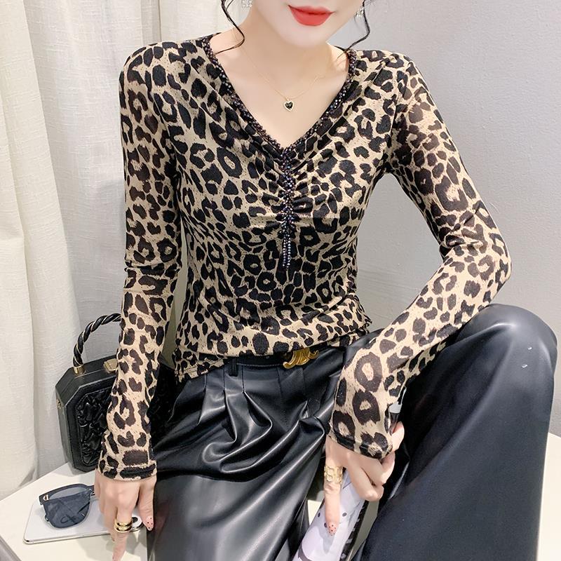 长袖休闲风网纱钉珠气质内搭网