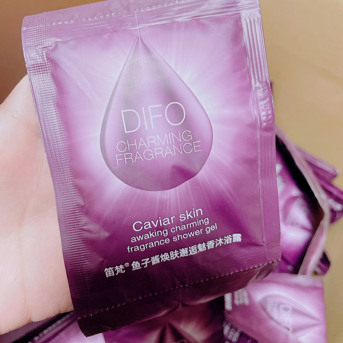 笛梵毛囊净化洗发乳茶树强根洗发乳玻尿酸补水发膜鱼子酱沐浴露