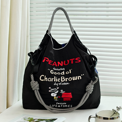 日系ball chain刺绣黑色亲吻环保购物袋斜挎帆布包2025单肩通勤包