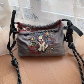 chain尼龙2025刺绣包包小包休闲斜帆布包拉链ball挎日系小狗