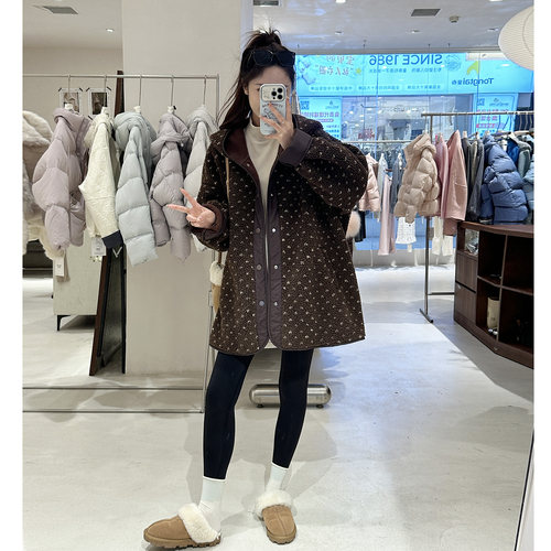 孕妇秋冬款羊羔毛外套上衣