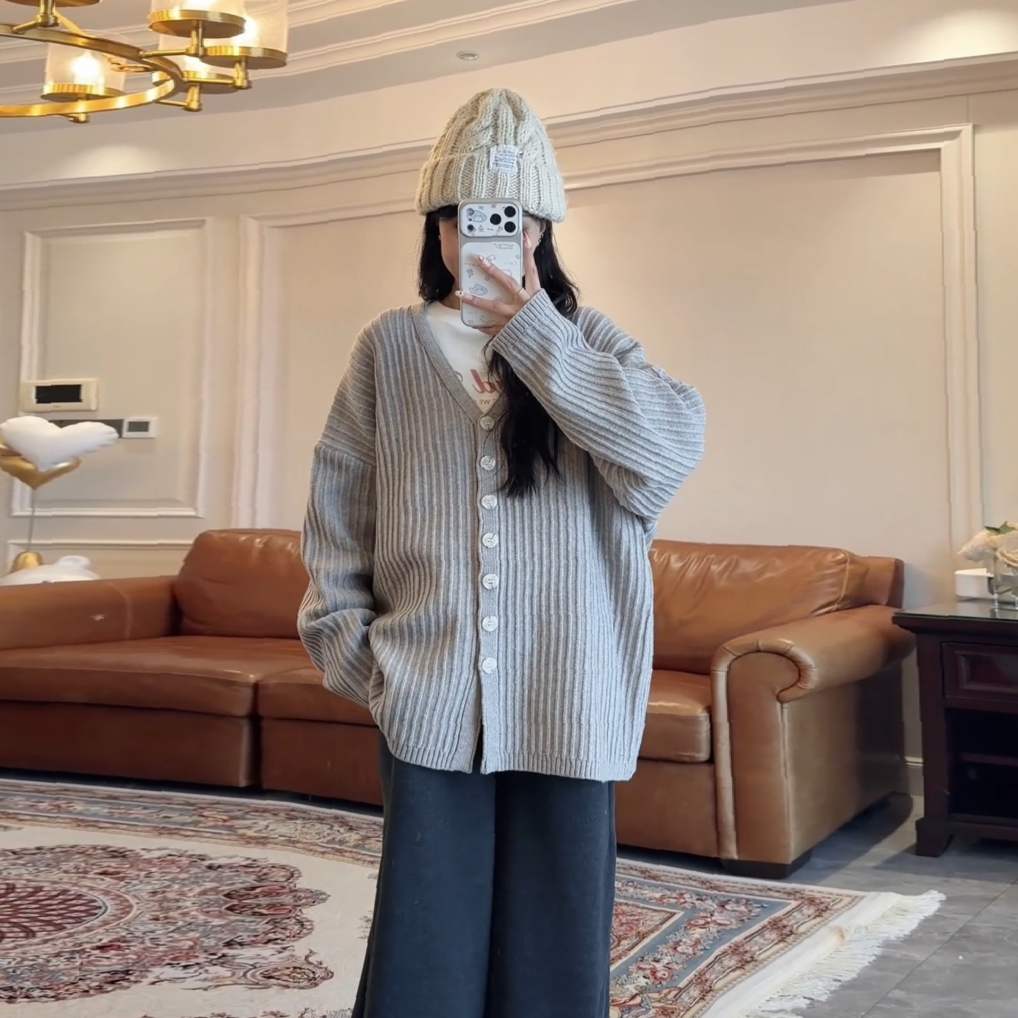 孕妇秋季V领宽松显瘦针织开衫