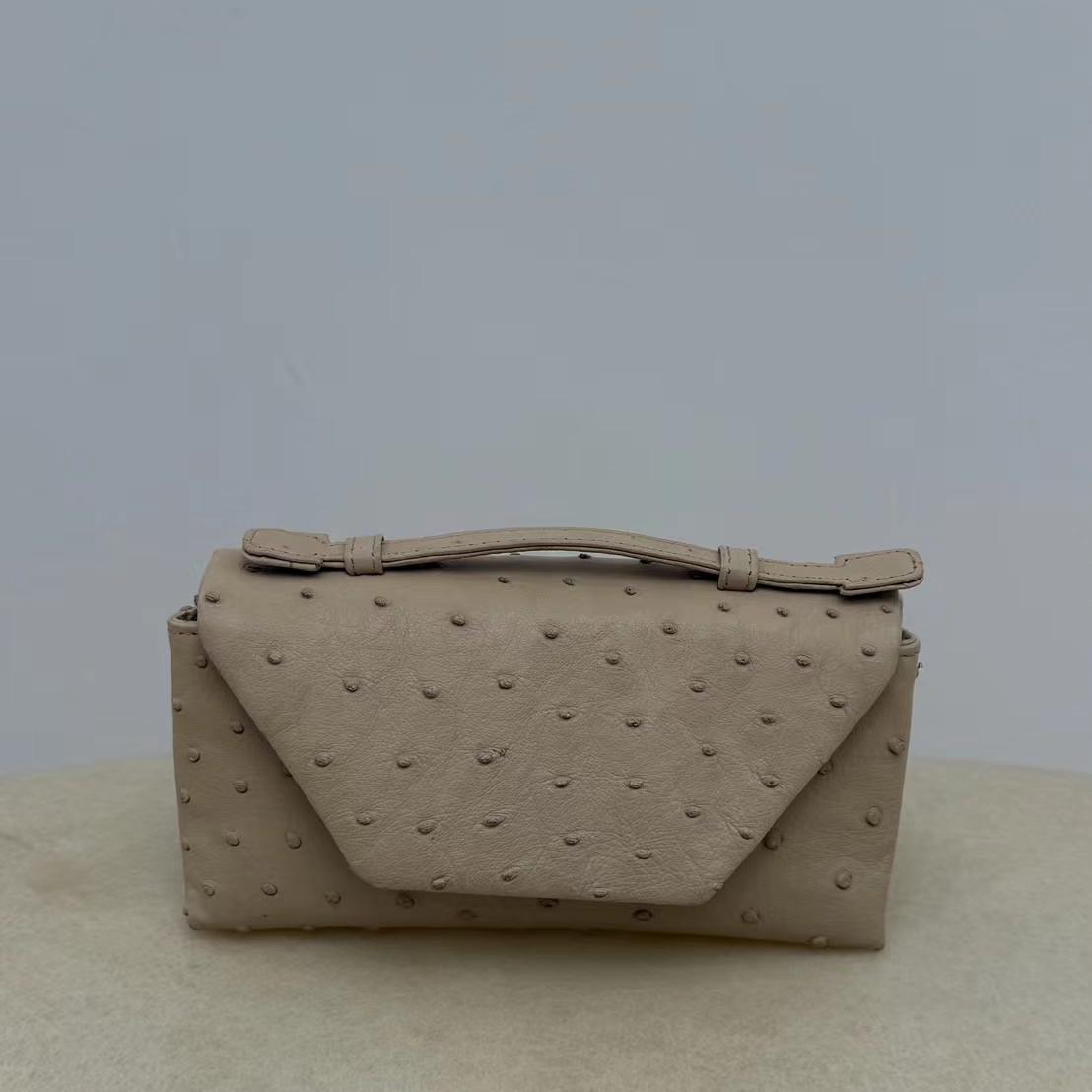 台湾轻奢小众设计师牛皮包