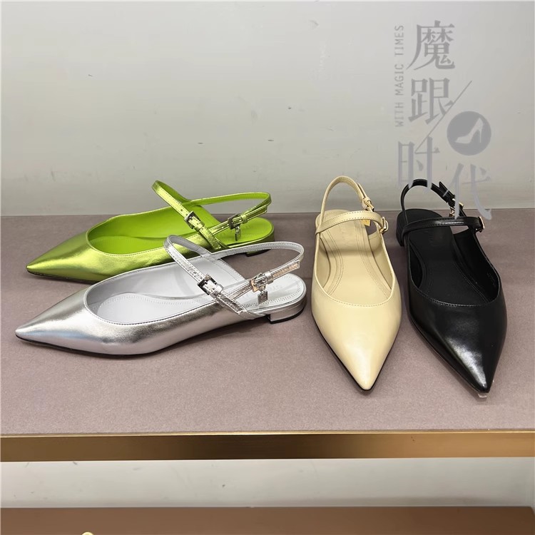 STELLALUNA平跟休闲条带凉鞋图片
