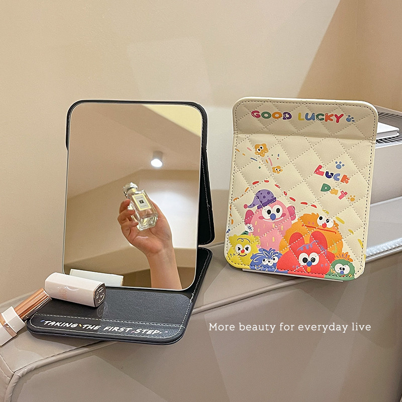 化妆镜桌面折叠小镜子2025新款家用学生宿舍办公室女生可爱高颜值