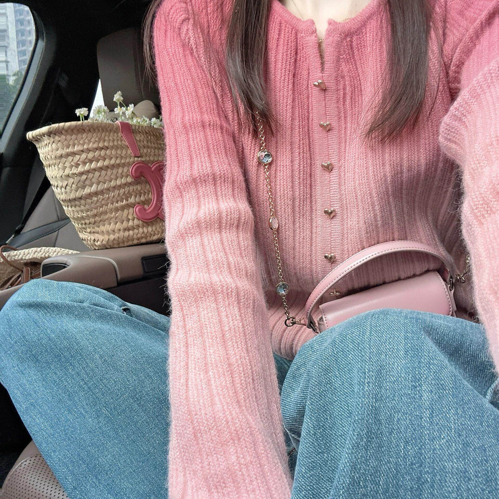 粉色高级感针织毛衣女初