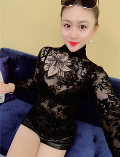 2021春夏新款韩版时尚网红洋气蕾丝上衣显瘦气质爆款打底衫女装潮
