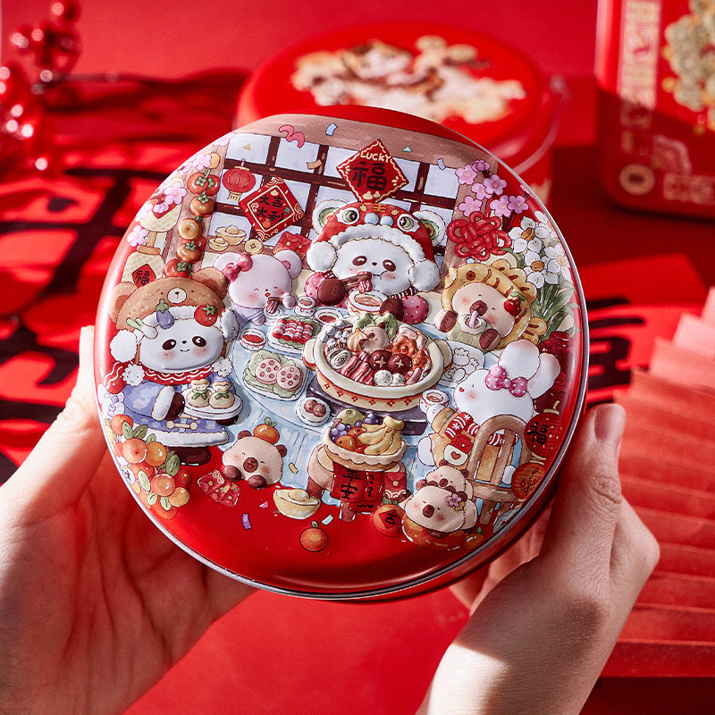 2026网红新年马年圆形马口铁盒饼干盒千层蛋糕盒脆片巧克力糖果盒