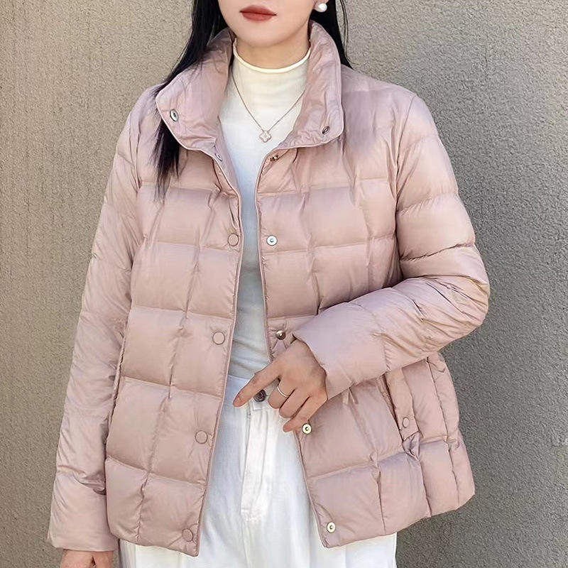 秋冬轻薄款羽绒服女短款修身显瘦女90白鸭绒时尚外套潮常规