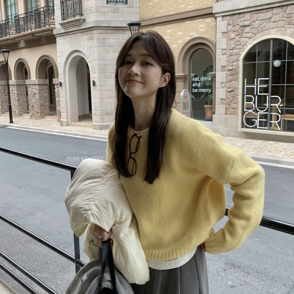 MISS甜美减龄少女感miu系圆领净版简约羊毛暖和保暖毛衣100羊毛