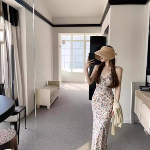 迷人背影杀 charming旖旎花境 曼妙曲线蕾丝碎花裙 麻豆 现货