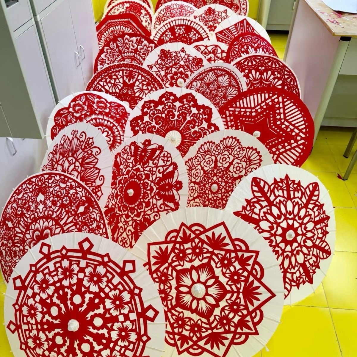 新款工艺伞白纸伞非遗剪纸幼儿园环创剪纸艺术团花Diy剪纸绸布伞,家居饰品,工艺伞,淘宝优惠券,粉丝福利购,淘宝优惠卷