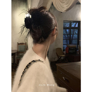 氛围鸵鸟毛~玫瑰丝绒抓夹简约发抓高级发夹秋冬气质韩国发饰头饰