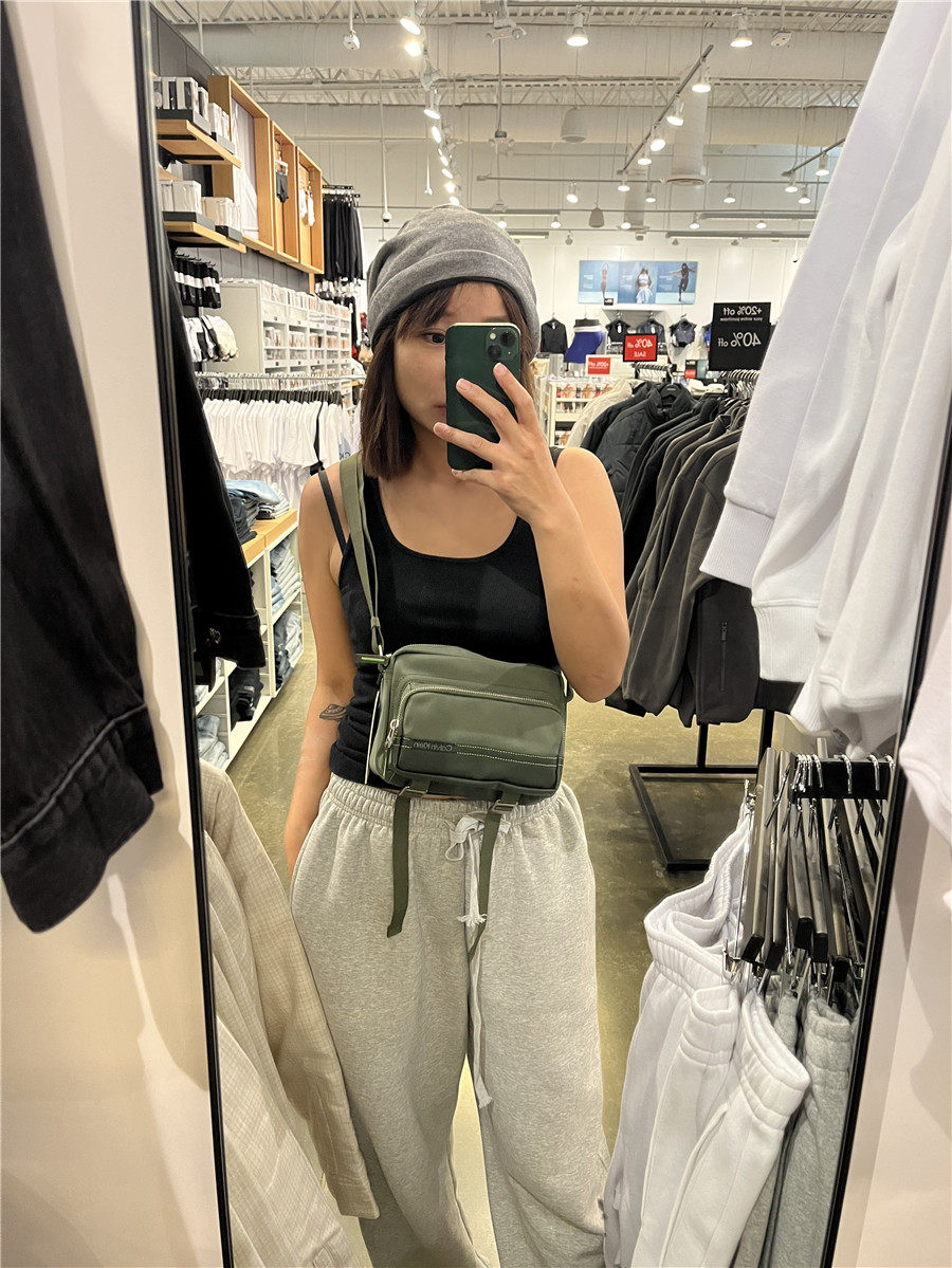 绿色现货美国直购Calvin Klein CK男女轻便尼龙单肩包斜挎包胸包