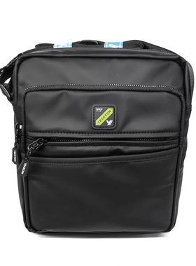 意尔康男包2025年秋季新款男士包包休闲时尚斜跨包单肩包56A17852