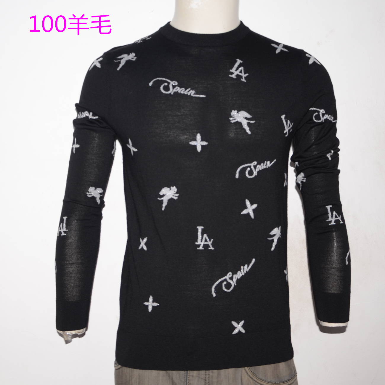 A男装冬圆领长袖羊毛衫针织衫