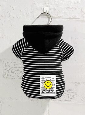 包邮黑白条带帽双层宠物衣服跨境狗衣服猫咪泰迪冬天新款衣服宠物