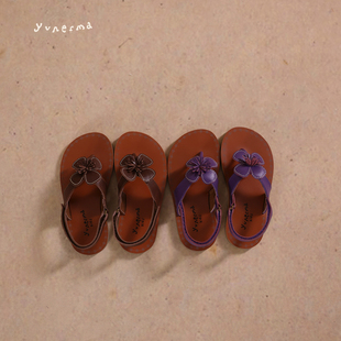 宝宝幼儿园复古魔术贴花朵凉鞋允儿妈女童2025夏季百搭皮鞋软底鞋